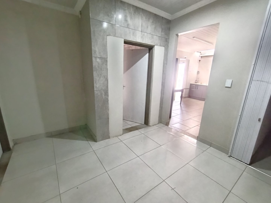 13 Bedroom Property for Sale in Universitas Free State